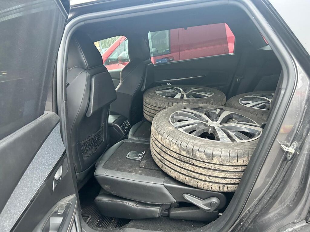 Peugeot 5008 2019 Harmaa