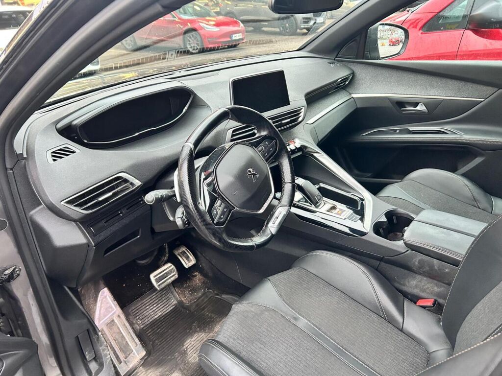 Peugeot 5008 2019 Harmaa