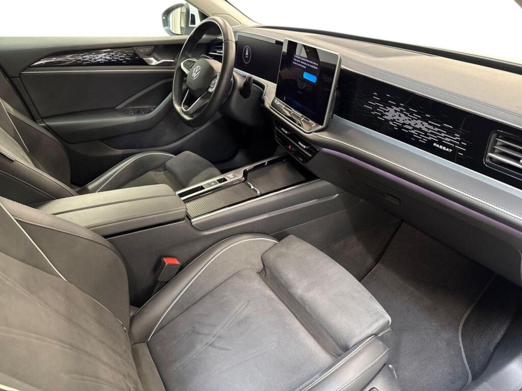 Volkswagen Passat 2024 Valkoinen