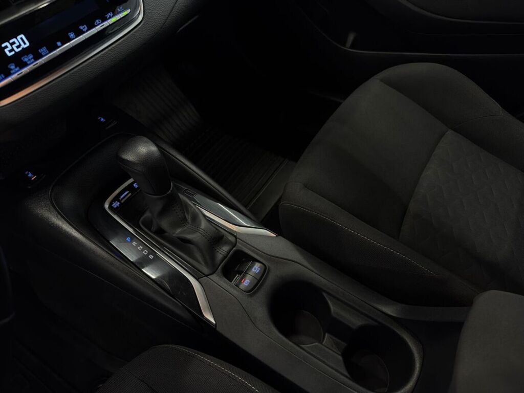 Toyota Corolla 2022 Valkoinen