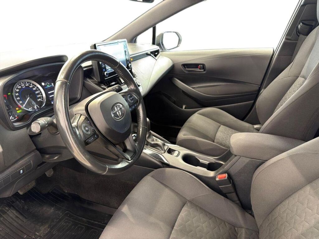 Toyota Corolla 2022 Valkoinen