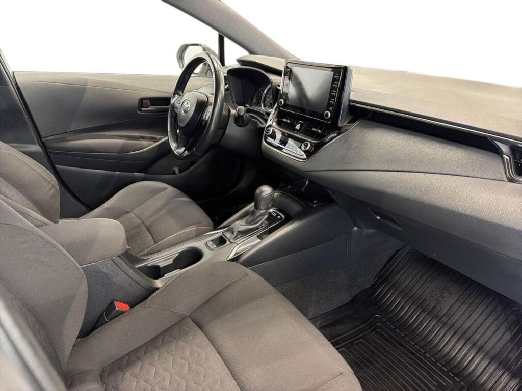 Toyota Corolla 2022 Valkoinen