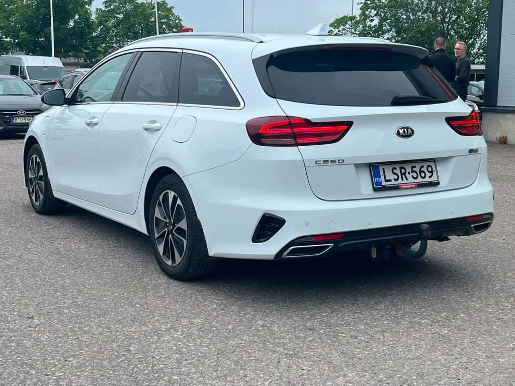 Kia Ceed 2021 Valkoinen