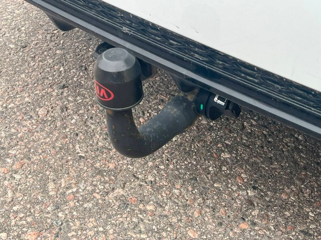 Kia Ceed 2021 Valkoinen