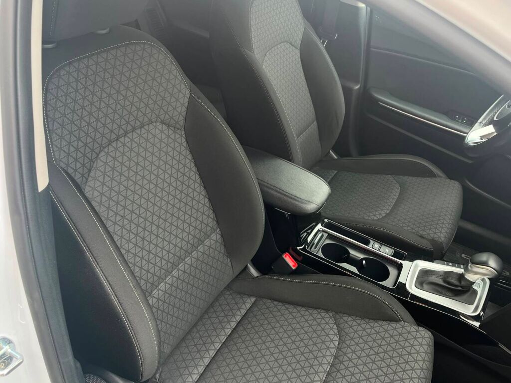 Kia Ceed 2021 Valkoinen
