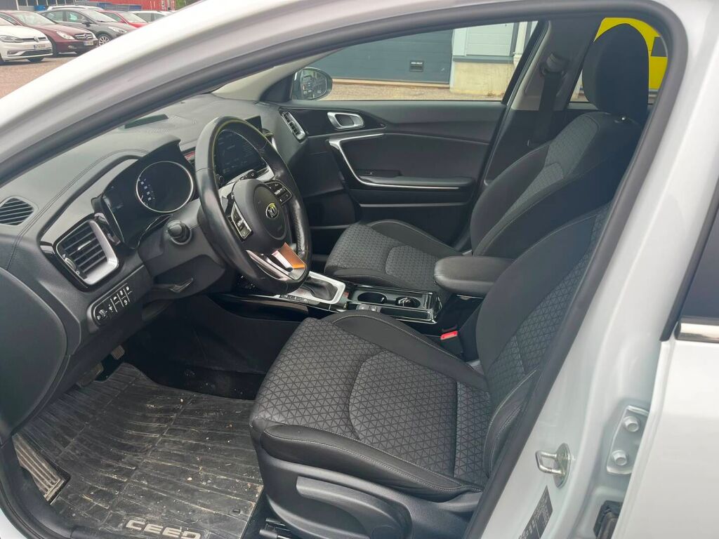 Kia Ceed 2021 Valkoinen