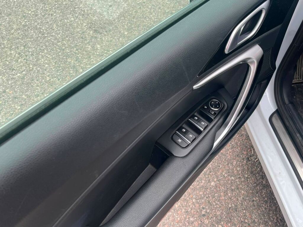 Kia Ceed 2021 Valkoinen
