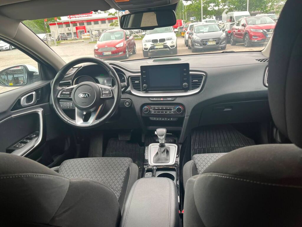 Kia Ceed 2021 Valkoinen