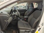 Toyota Yaris 2024 Valkoinen
