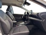 Toyota Yaris 2024 Valkoinen