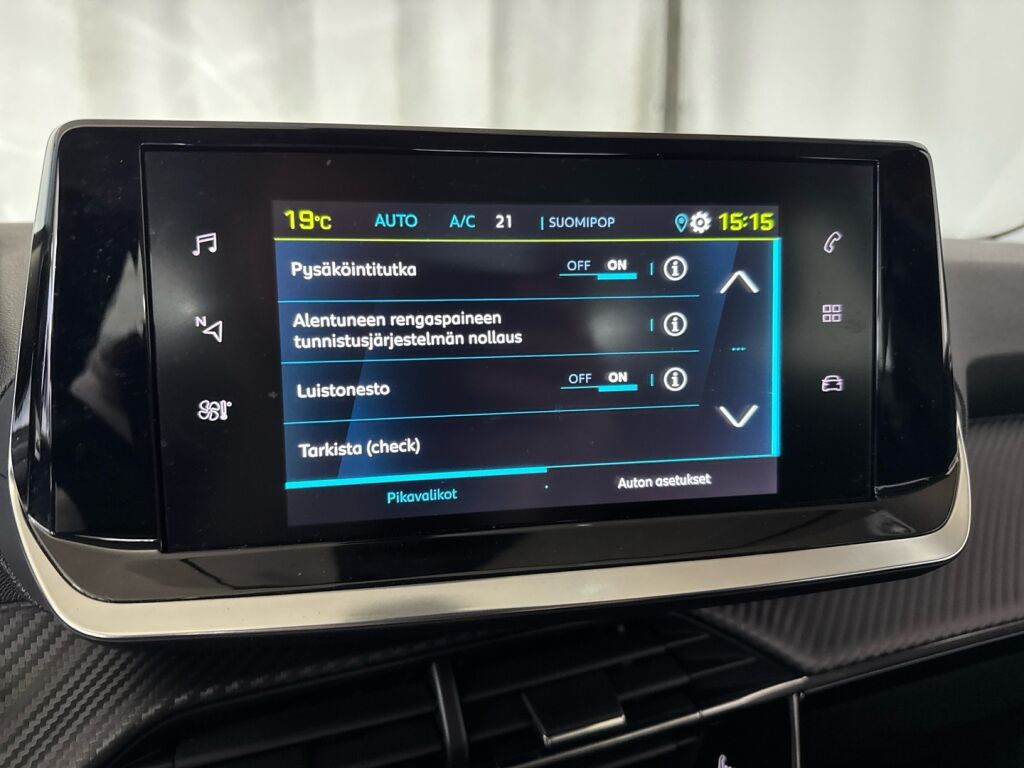 Peugeot e-2008 2022 Oranssi