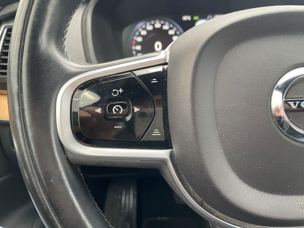 Volvo XC90 2021 Valkoinen