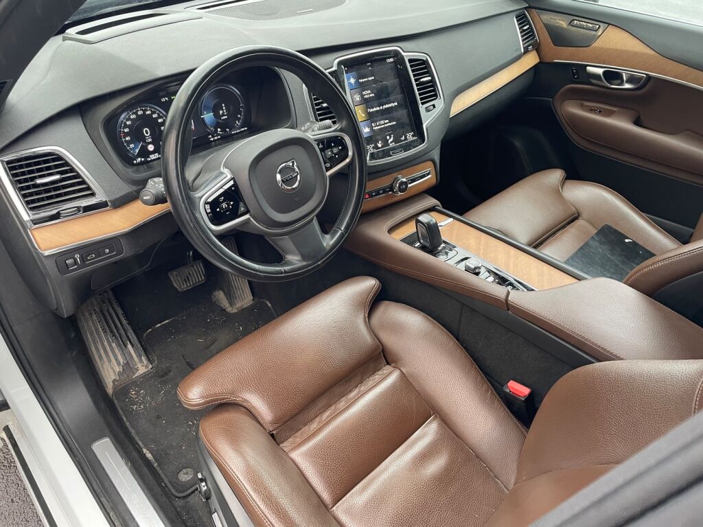 Volvo XC90 2021 Valkoinen