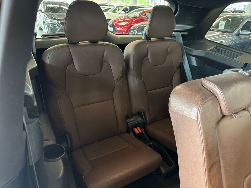 Volvo XC90 2021 Valkoinen