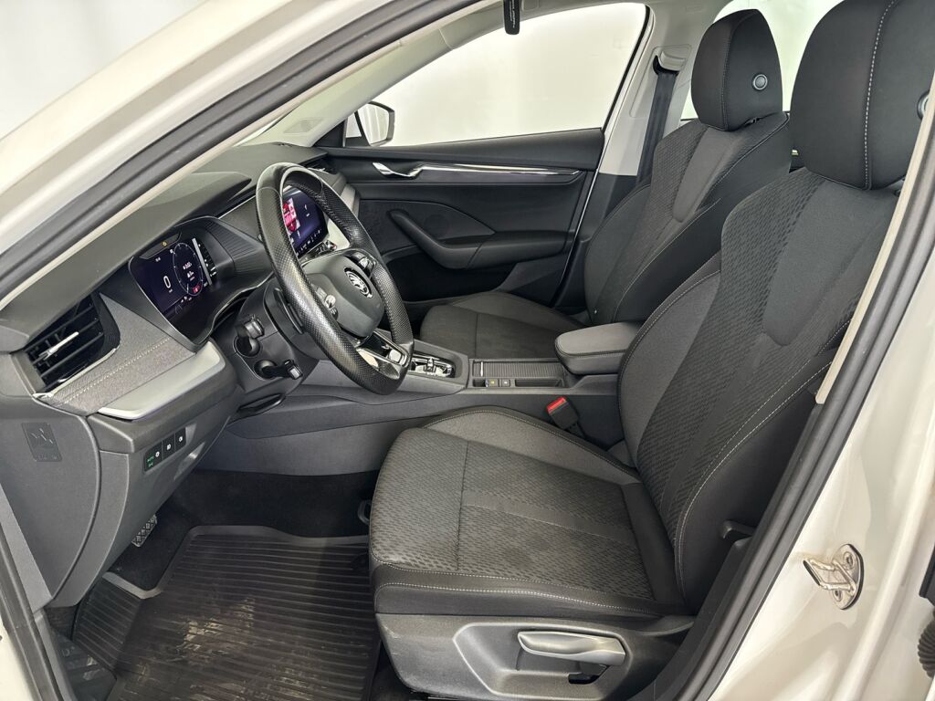 Skoda Octavia 2021 9