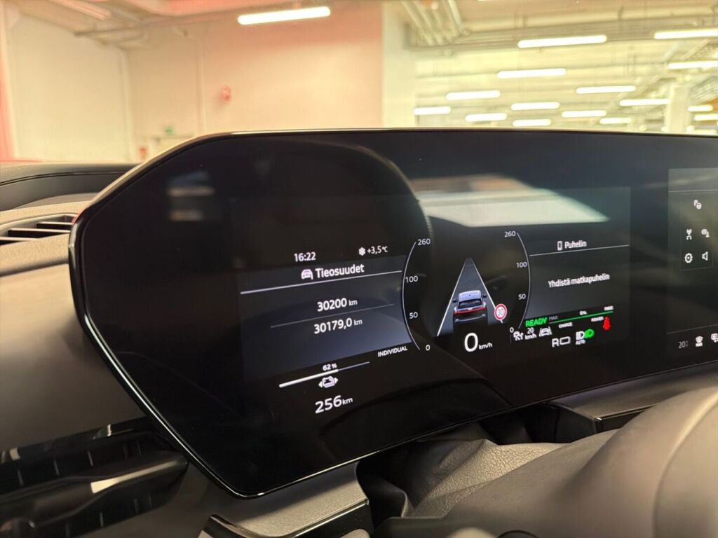 Audi SQ6 e-tron 2024 Sininen