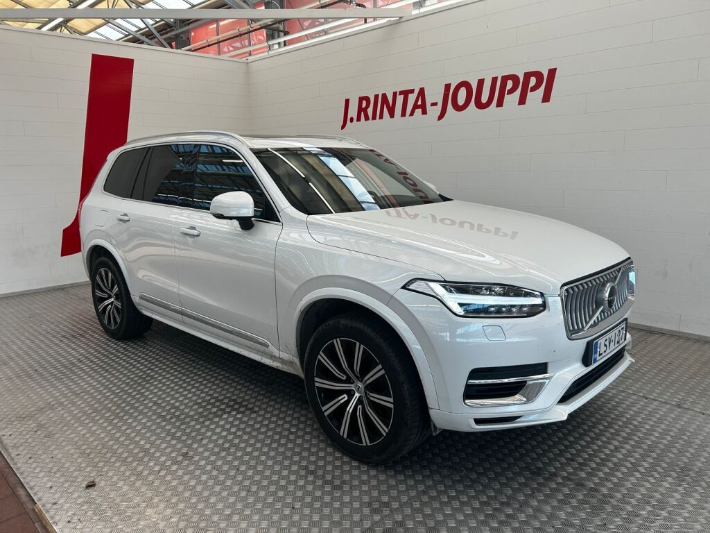 Volvo XC90 2022 Valkoinen