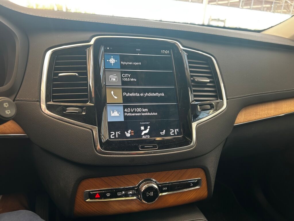 Volvo XC90 2022 Valkoinen
