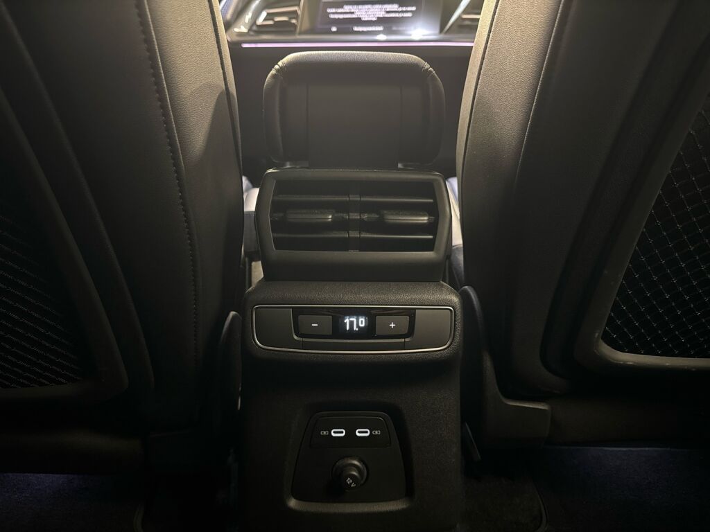 Audi Q4 e-tron 2021 Harmaa