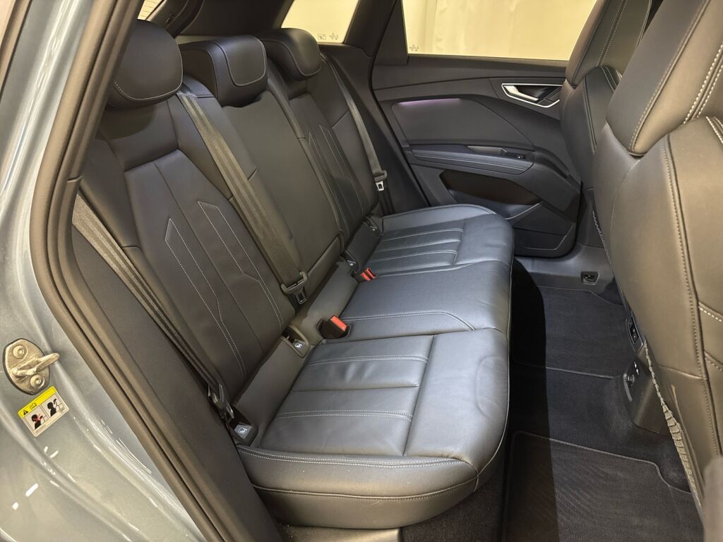 Audi Q4 e-tron 2021 Harmaa