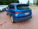 Skoda Karoq 2024 Sininen
