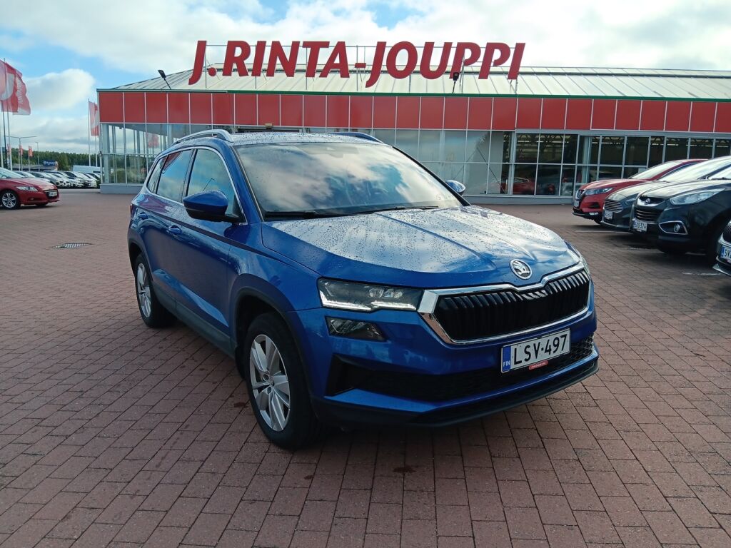 Skoda Karoq 2024 Sininen