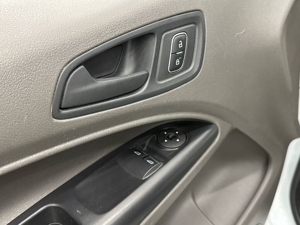 Ford Transit Connect 2018 Valkoinen