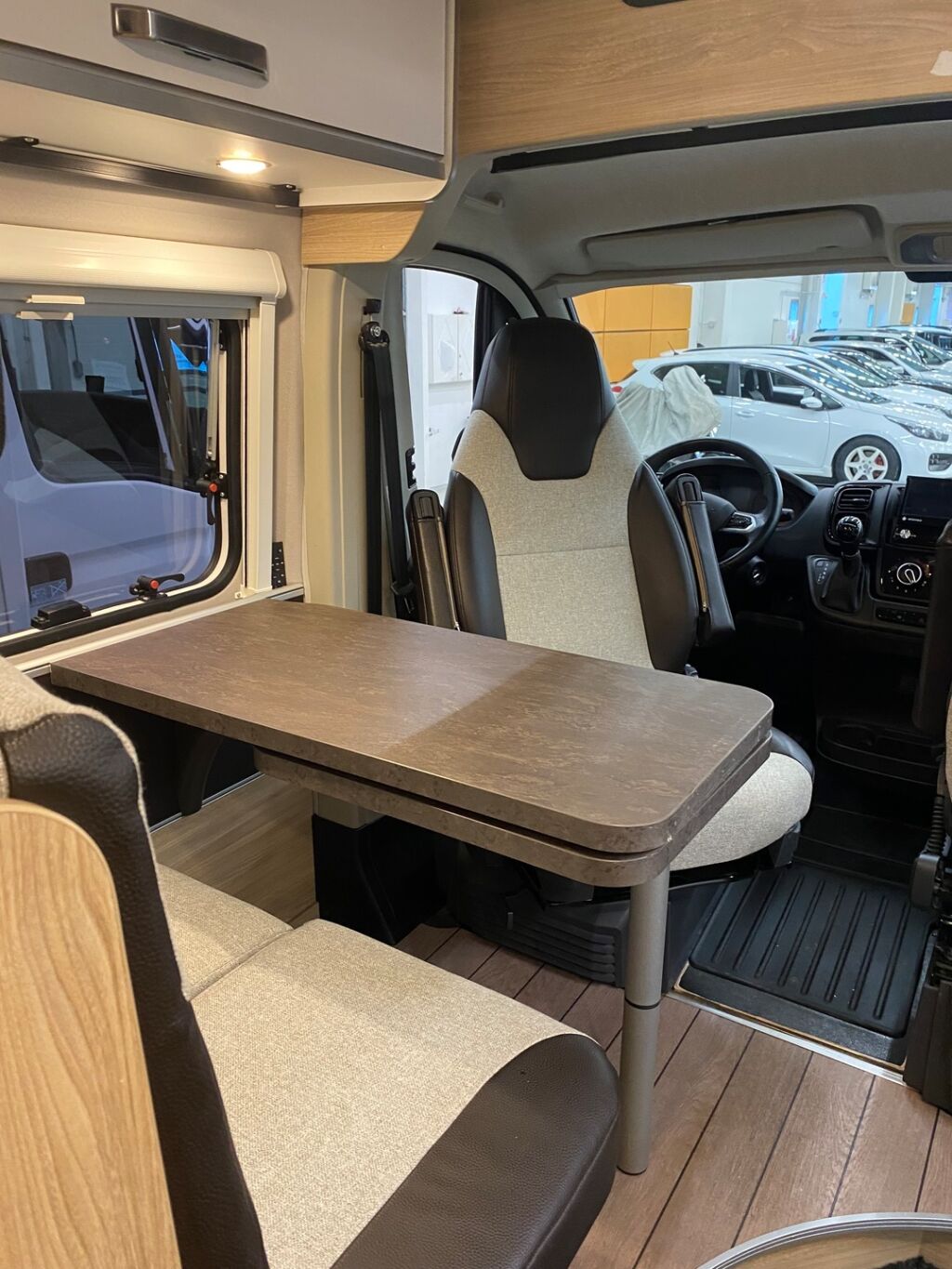 Weinsberg CaraBus 600 MQ CoastCamper 2024 Harmaa