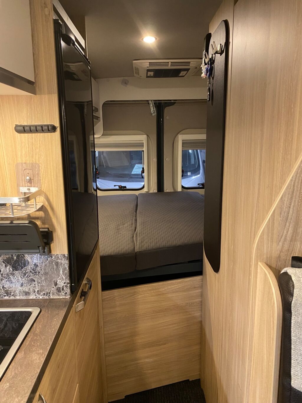 Weinsberg CaraBus 600 MQ CoastCamper 2024 Harmaa