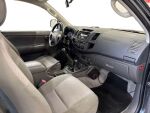 Toyota Hilux 2013 Harmaa