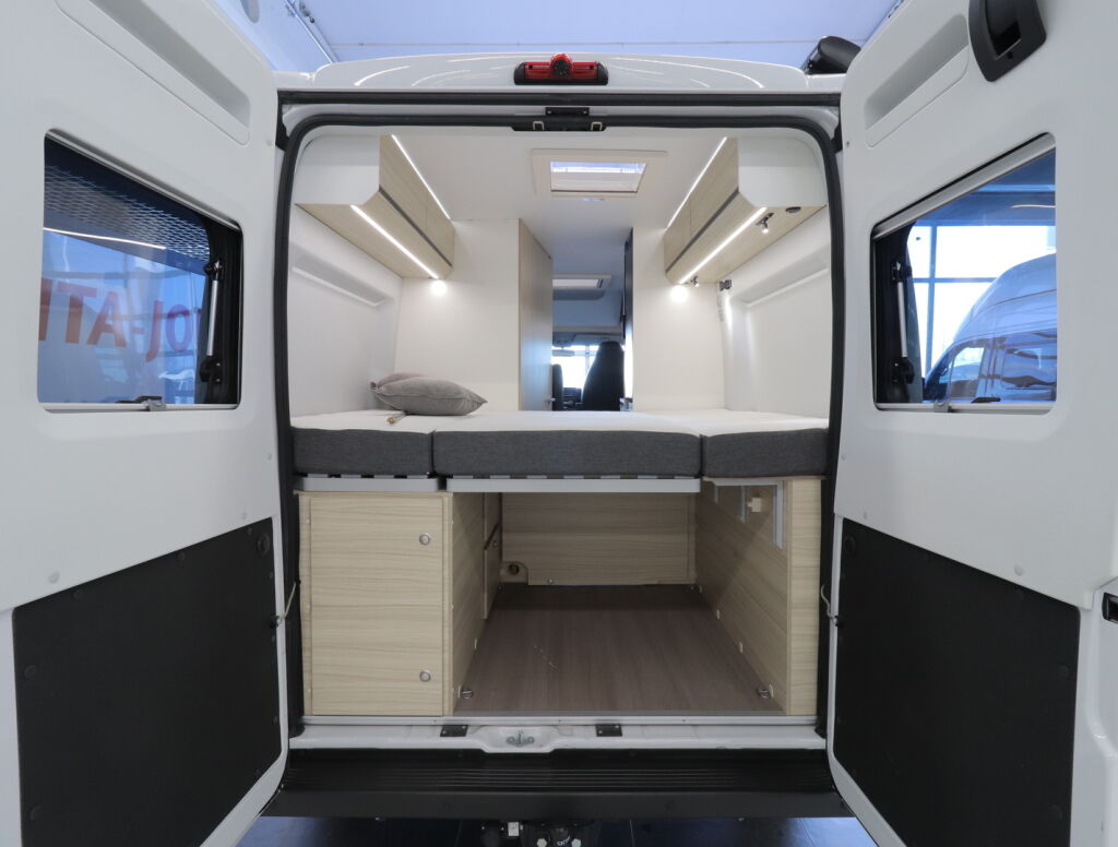 Adria TWIN 600 SP 2024 9