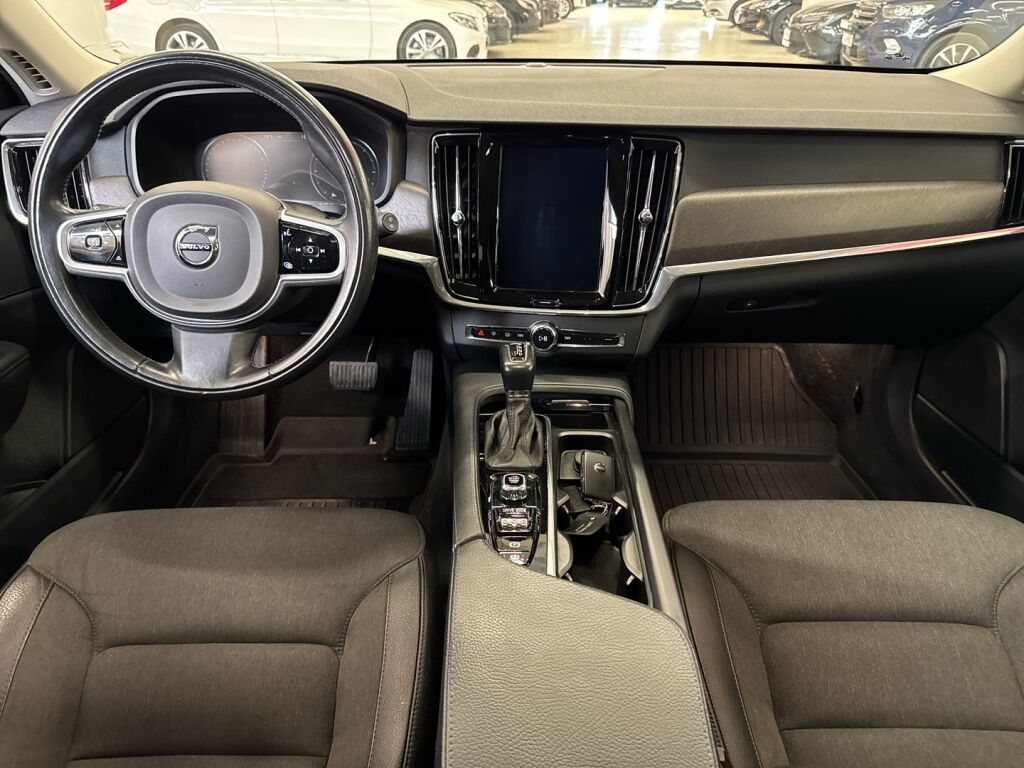 Volvo V90 Cross Country 2018 Harmaa