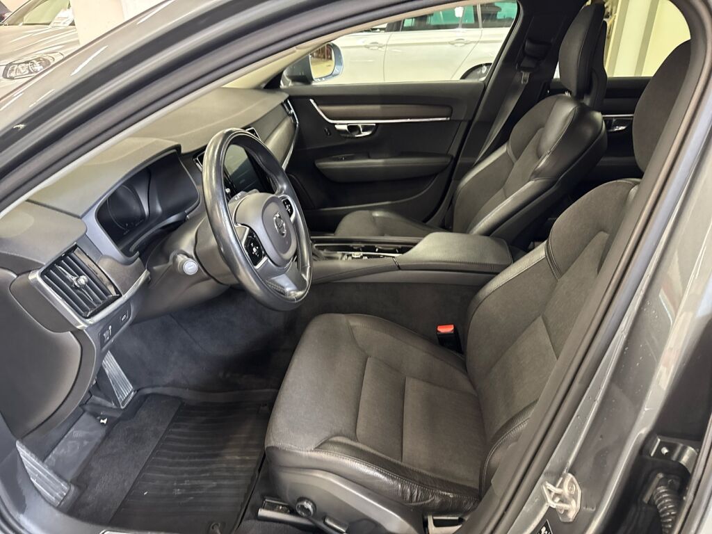 Volvo V90 Cross Country 2018 Harmaa