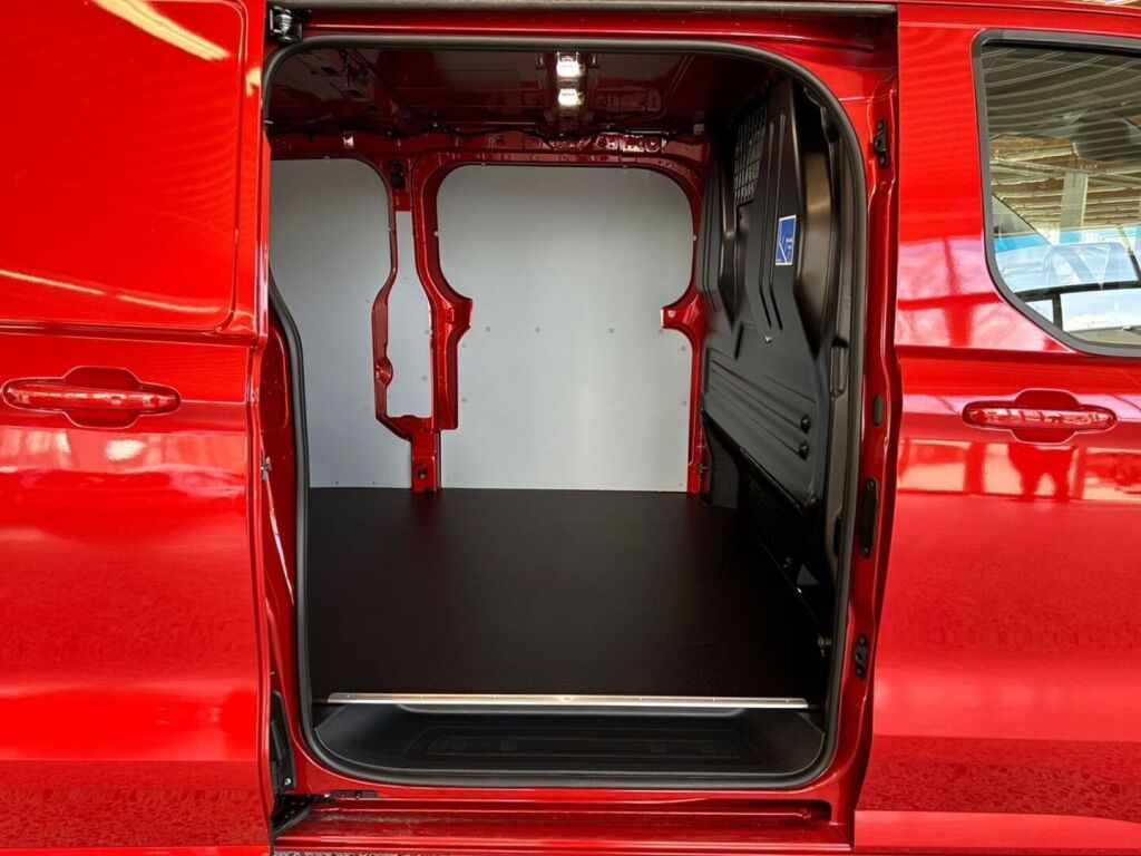 Ford Transit Custom 2025 Artisan Red