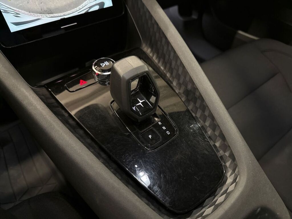 Polestar 2 2022 Musta