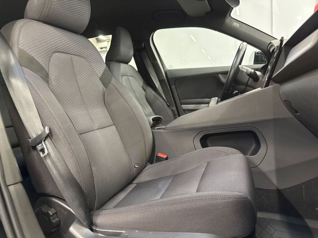 Polestar 2 2022 Musta
