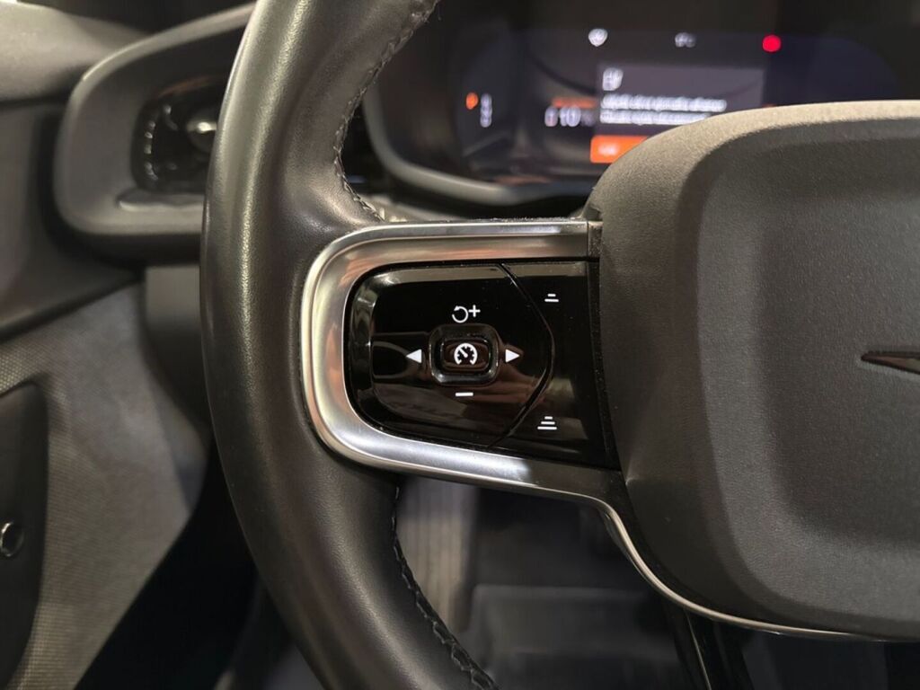 Polestar 2 2022 Musta