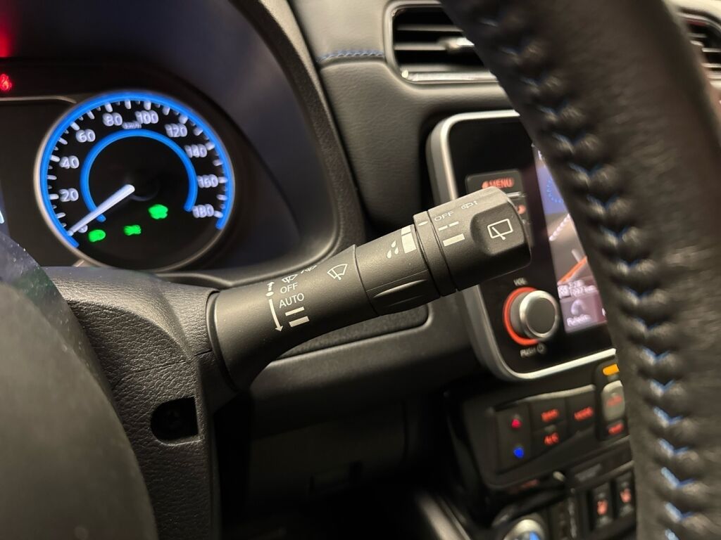 Nissan Leaf 2021 Harmaa