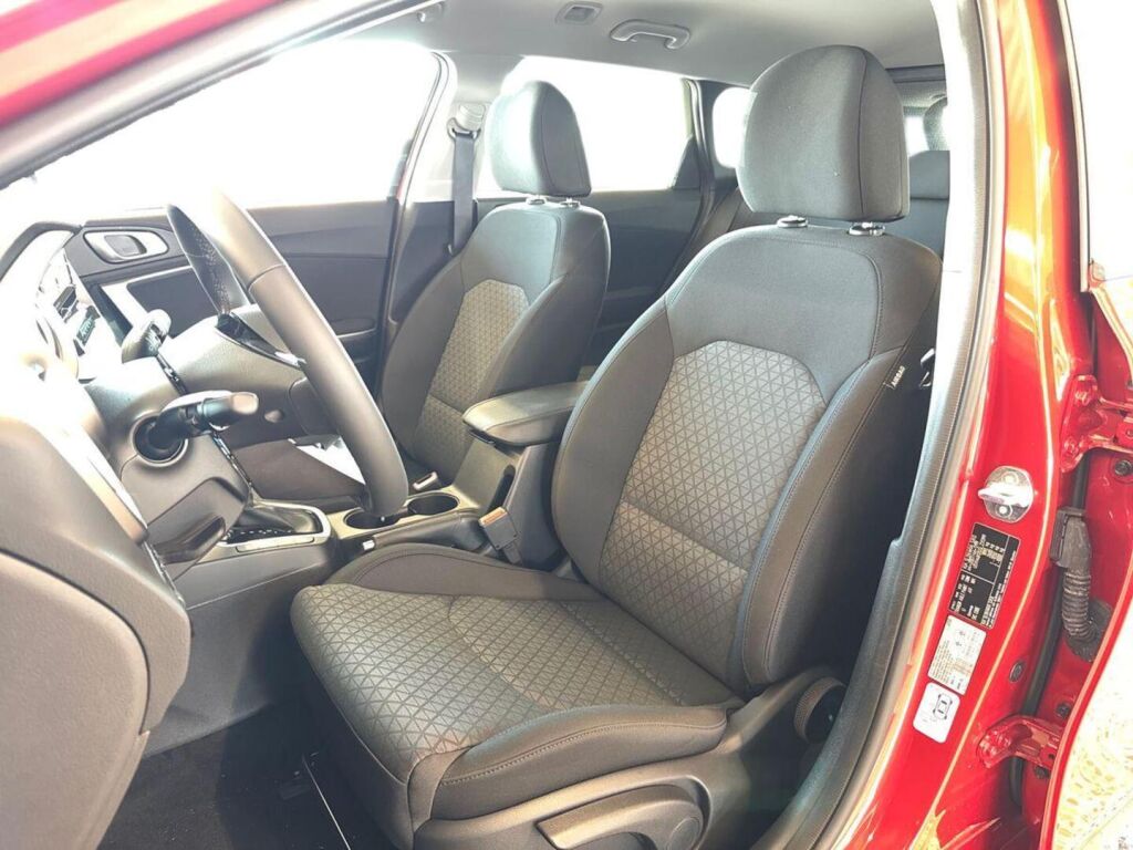 Kia Ceed 2025 Punainen