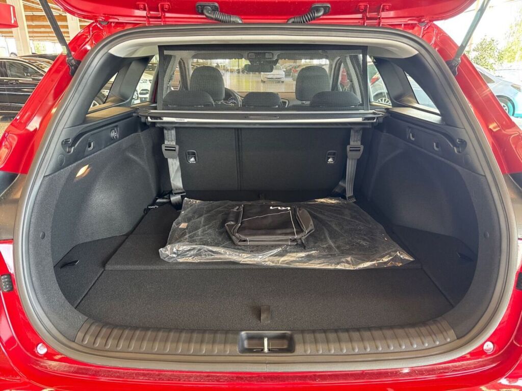 Kia Ceed 2025 Punainen