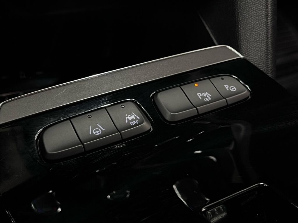 Opel Mokka-e 2022 met. musta