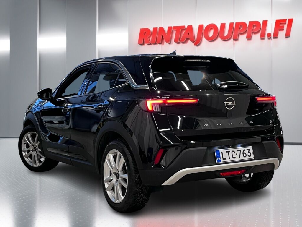 Opel Mokka-e 2022 met. musta