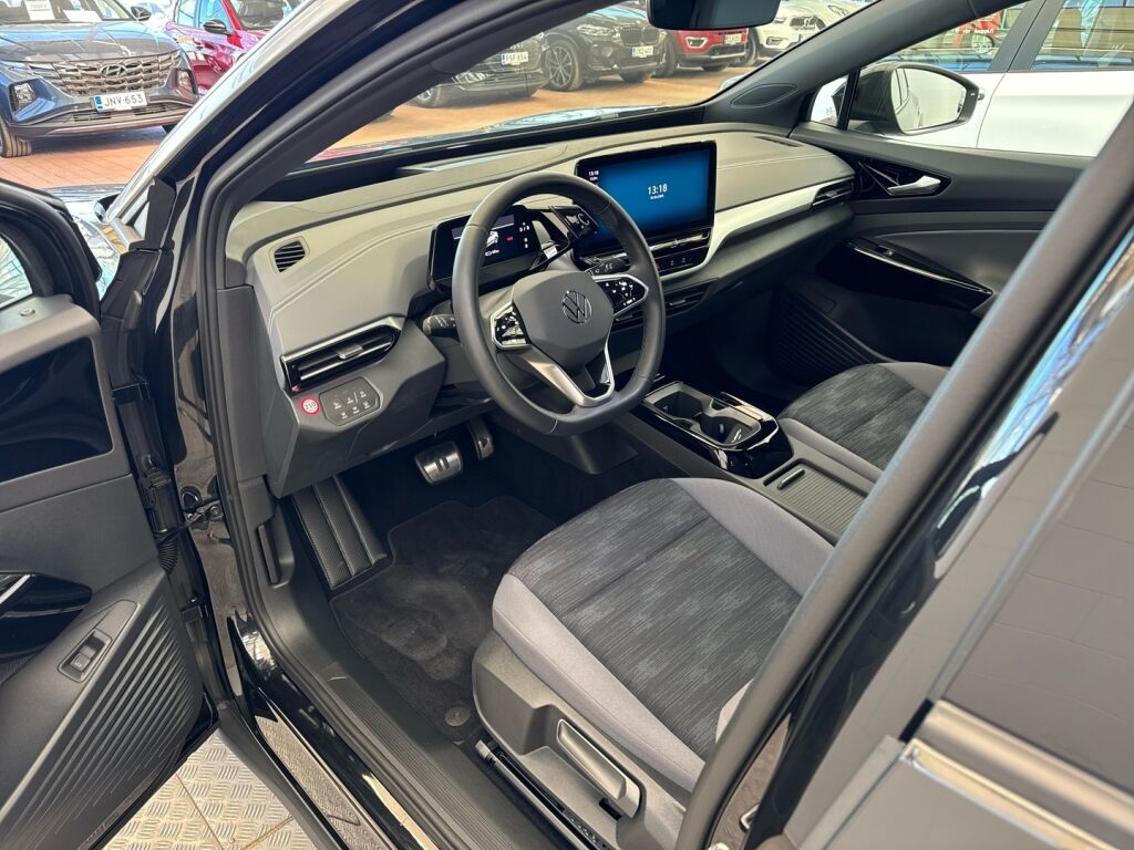 Volkswagen ID.5 2024 Mythos Black musta