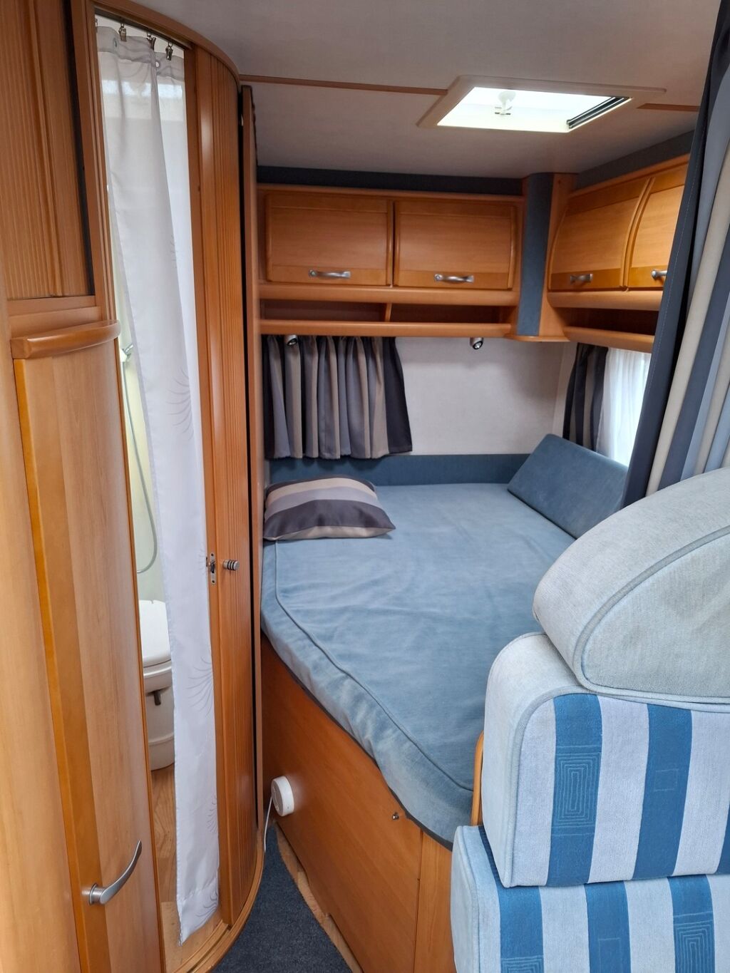 LMC Liberty TI 6000 2005 Valkoinen