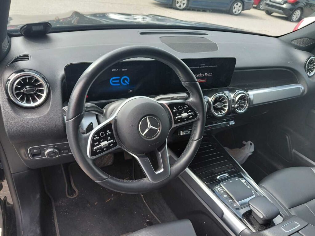 Mercedes-Benz EQB 2022 Musta