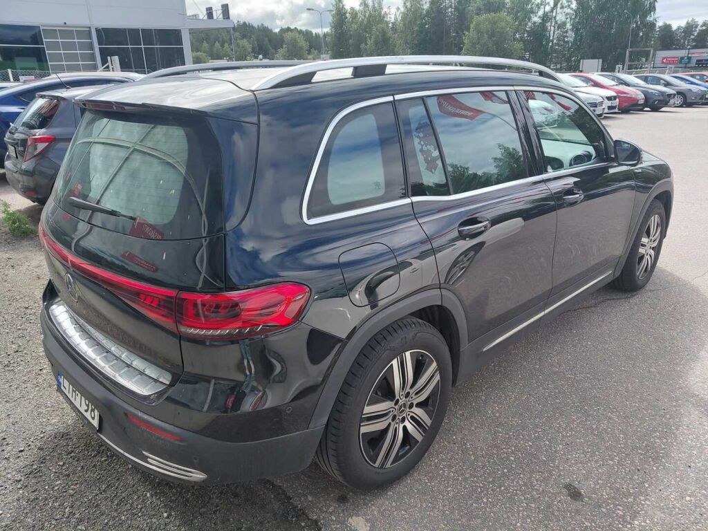 Mercedes-Benz EQB 2022 Musta