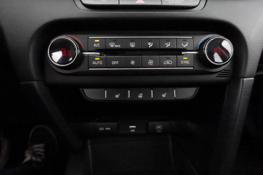 Kia Ceed 2025 Harmaa