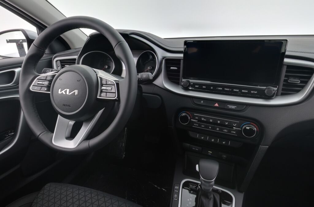 Kia Ceed 2025 Harmaa