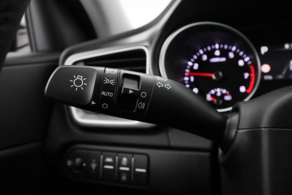 Kia Ceed 2025 Harmaa