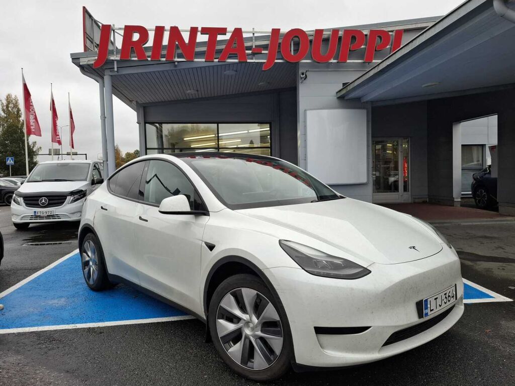Tesla Model Y RWD 2023, kuva 2/8